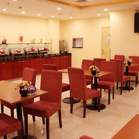 Hanting Hotel Shanghai South Railway Station Luoxiang Road Branch Exterior photo