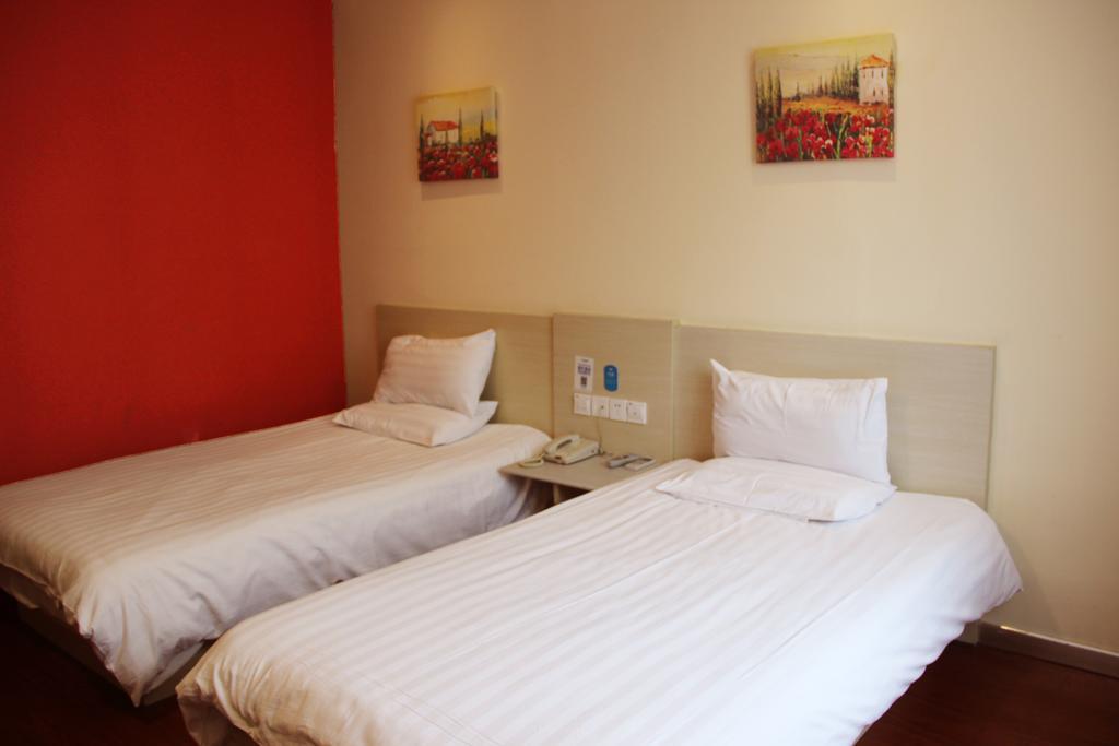 Hanting Hotel Shanghai South Railway Station Luoxiang Road Branch Room photo