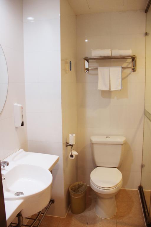 Hanting Hotel Shanghai South Railway Station Luoxiang Road Branch Room photo